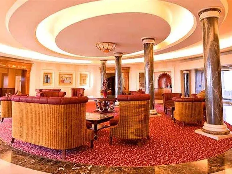 Galway Bay Hotel Conference & Leisure Centre 4*,