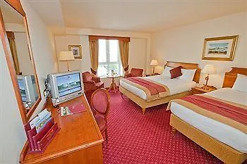 Galway Bay Hotel Conference & Leisure Centre